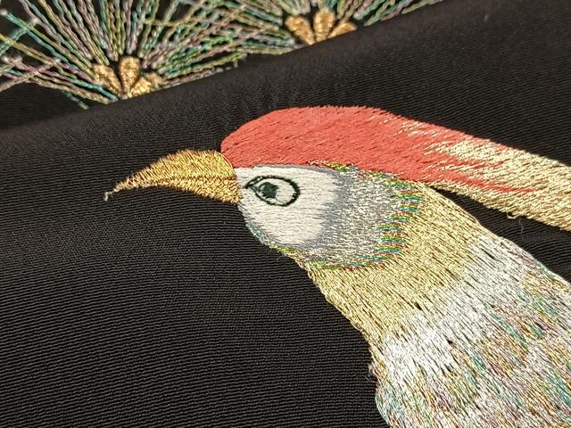 平和屋着物■豪華黒留袖　駒刺繍　尾長鳥笠松文　金銀糸　正絹　逸品　BAAX3631yc