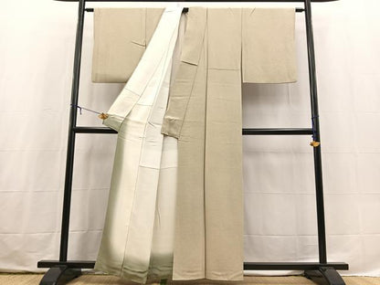 平和屋着物●京加賀友禅　百貫達雄監修　色無地　ワンポイント　白橡色　正絹　逸品　BAAX3690yc