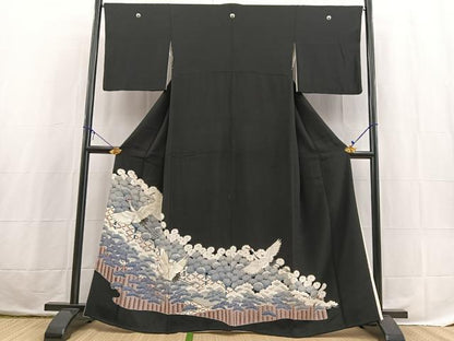平和屋着物■豪華黒留袖　駒刺繍　飛鶴草花文　正絹　逸品　BAAX3771yc