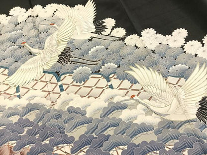 平和屋着物■豪華黒留袖　駒刺繍　飛鶴草花文　正絹　逸品　BAAX3771yc