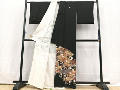 平和屋着物■豪華黒留袖　駒刺繍　地紙花蝶文　金彩　正絹　逸品　BAAX3796yc