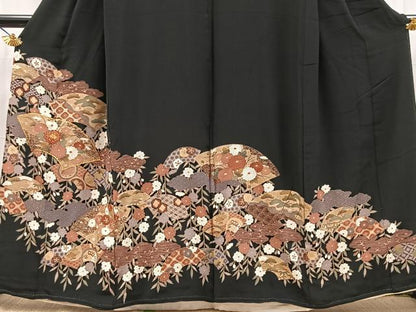 平和屋着物■豪華黒留袖　駒刺繍　地紙花蝶文　金彩　正絹　逸品　BAAX3796yc