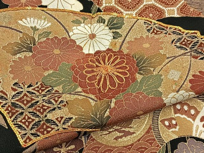 平和屋着物■豪華黒留袖　駒刺繍　地紙花蝶文　金彩　正絹　逸品　BAAX3796yc