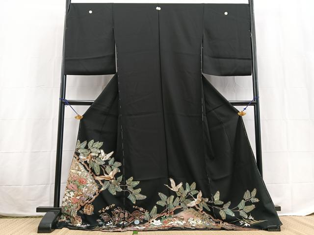 平和屋着物■豪華黒留袖　駒刺繍　飛鶴宝尽くし花文　金銀彩　仮絵羽　正絹　逸品　未使用　BAAX3836yc