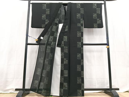 平和屋着物＊夏物　小紋　紗　風景文　黒地　洗える着物　BAAX3984yc