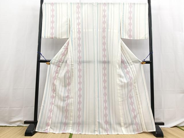平和屋着物＊夏物　小紋　縦絽　正倉院花文　洗える着物　BAAX3986yc