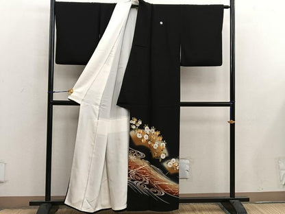 平和屋着物■豪華黒留袖 駒刺繍 地紙菊花文 暈し染め 金彩 正絹 逸品 BAAX4480mz