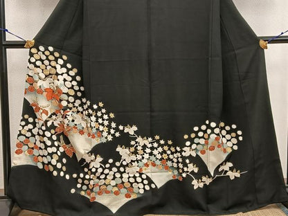 平和屋着物■豪華黒留袖 駒刺繍 桐花文 暈し染め 金彩 正絹 逸品 BAAX4493mz