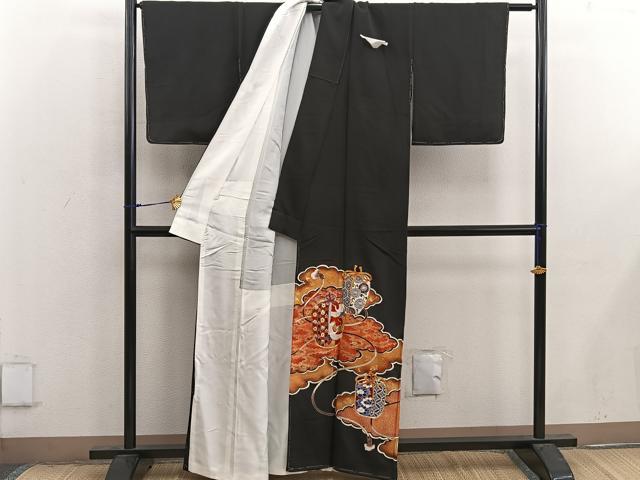 平和屋着物■豪華黒留袖　駒刺繍　飛鶴花文　金彩　正絹　逸品　BAAX4569mz