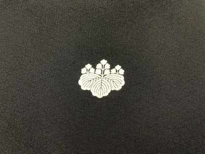 平和屋着物■豪華黒留袖 駒刺繍 飛鶴花文 金彩 正絹 逸品 BAAX4944mz
