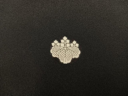 平和屋着物■豪華黒留袖 刺繍 草花文 銀彩 正絹 逸品 BAAX4947mz
