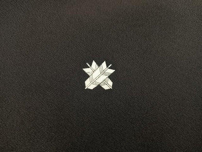 平和屋着物■豪華黒留袖 作家物 駒刺繍 束ね熨斗飛鶴花文 暈し染め 金彩 正絹 逸品 BAAX4988mz