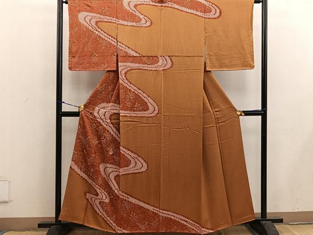平和屋着物■訪問着 絞り 刺繍 舞蝶花文 金彩 正絹 逸品 BAAX5017mz