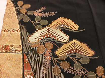 平和屋着物■豪華黒留袖　駒刺繍　松　金彩　正絹　逸品　BAAX5027mz