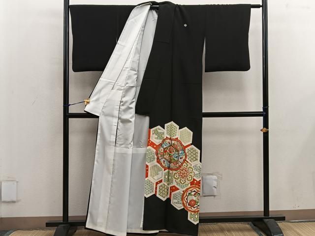 平和屋着物■豪華黒留袖 駒刺繍 亀甲牡丹花文 金彩 正絹 逸品 BAAX5044mz
