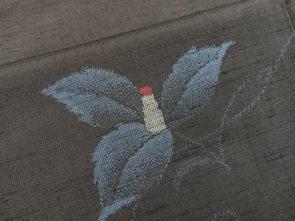 平和屋着物■上質な紬　草花文　黒地　正絹　逸品　BAAX5045mz