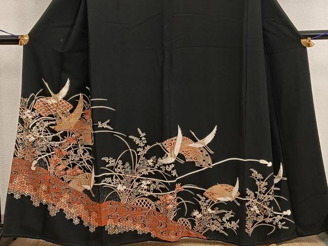平和屋着物■豪華黒留袖　駒刺繍　地紙重ね飛鶴花文　金彩　正絹　逸品　BAAX5078mz