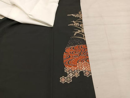 平和屋着物■豪華黒留袖　駒刺繍　地紙重ね飛鶴花文　金彩　正絹　逸品　BAAX5078mz