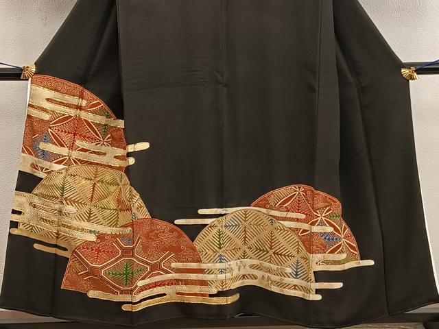 平和屋着物■豪華黒留袖　駒刺繍　エ霞草葉文　金彩　正絹　逸品　BAAX5085mz