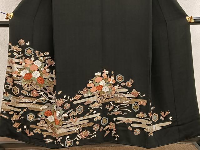 平和屋着物■豪華黒留袖　宝尽くし花車文　金彩　正絹　逸品　BAAX5115mz