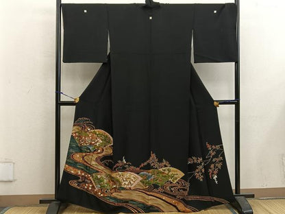 平和屋着物■豪華黒留袖 駒刺繍 地紙重ね風景花文 さが美扱い 正絹 逸品 BAAX5416mz