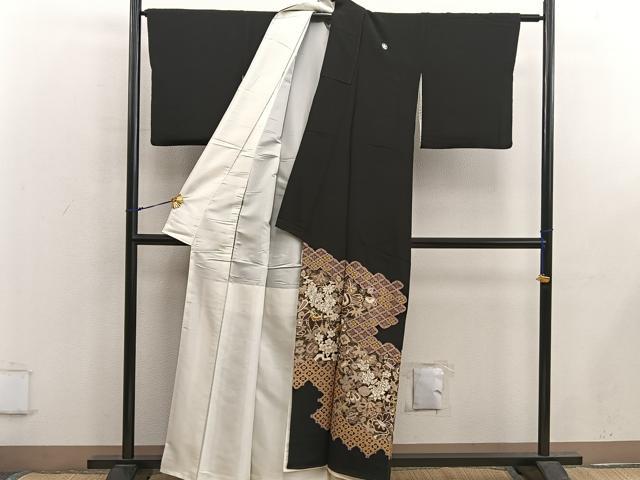 平和屋着物■豪華黒留袖 駒刺繍 宝尽くし吉祥花文 金彩 正絹 逸品 BAAX5431mz