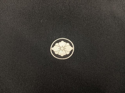 平和屋着物■豪華黒留袖　宝尽くし御所車花文　金彩　正絹　逸品　BAAX5432mz