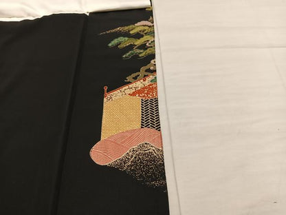 平和屋着物■豪華黒留袖　駒刺繍　御所車松文　金彩　正絹　逸品　BAAX5452mz