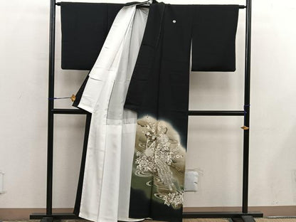 平和屋着物■豪華黒留袖　刺繍　孔雀花文　暈し染め　金彩　正絹　逸品　BAAX5493mz