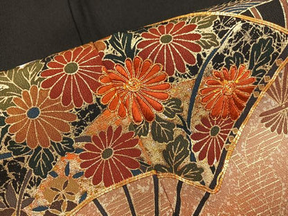 平和屋着物■豪華黒留袖 駒刺繍 扇面菊花文 金銀彩 やまと誂製 正絹 逸品 BAAX5498mz
