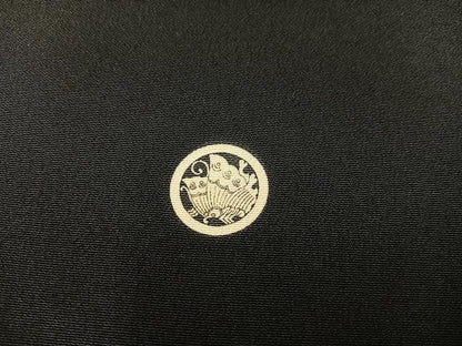平和屋着物■豪華黒留袖 駒刺繍 扇面菊花文 金銀彩 やまと誂製 正絹 逸品 BAAX5498mz