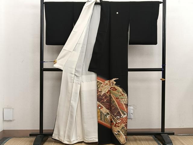 平和屋着物■豪華黒留袖 駒刺繍 地紙重ね飛鶴花文 暈し染め 金彩 正絹 逸品 BAAX5503mz