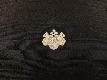 平和屋着物■豪華黒留袖　刺繍　菊　金彩　正絹　逸品　BAAX5509mz
