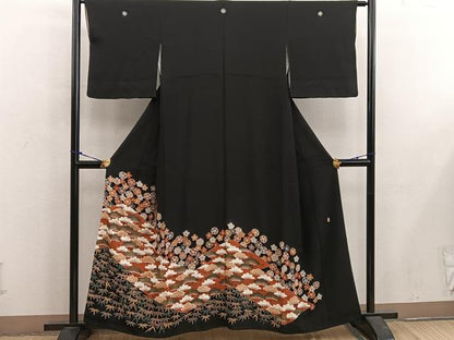 平和屋着物■豪華黒留袖　作家物　　駒刺繍　松竹梅　正絹　逸品　BAAX5592mz