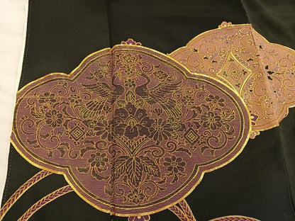 平和屋着物■豪華黒留袖　駒刺繍　向かい鶴花文　金彩　正絹　逸品　BAAX5657mz