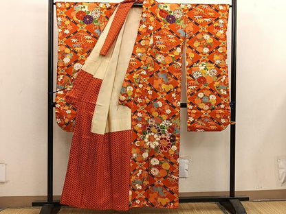 平和屋着物■豪華振袖　駒刺繍　牡丹花文　金彩　正絹　逸品　BAAX5661mz