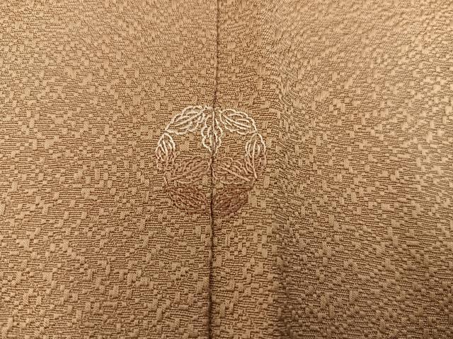 平和屋着物●百貫達夫監修　色無地　霞地紋　黄朽葉色　反端付き　正絹　逸品　未使用　BAAX5732mz