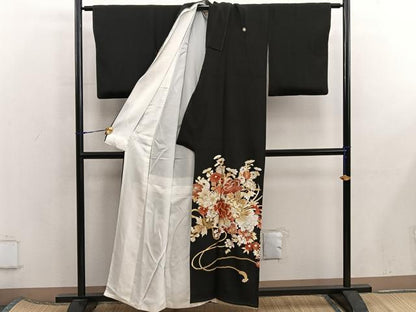 平和屋着物■豪華黒留袖　刺繍　草花文　金銀糸　正絹　逸品　BAAX5819mz