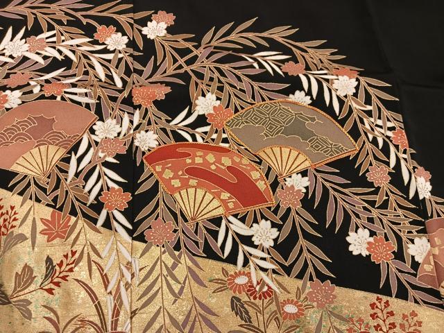 平和屋着物■豪華黒留袖　駒刺繍　扇面花文　金彩　正絹　逸品　BAAX5824mz