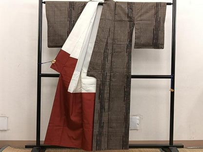 平和屋着物■本場大島紬　7マルキ　古代染色　純泥染　幾何学文様　証紙付き　正絹　逸品　BAAX5924mz