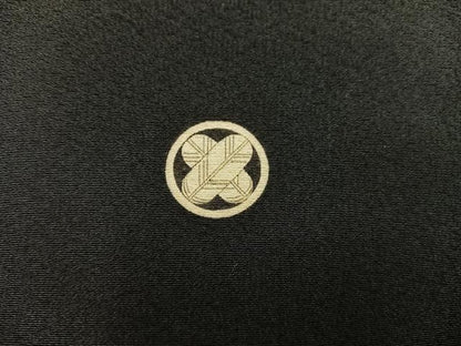 平和屋着物■豪華黒留袖　駒刺繍　飛鶴文　金彩　正絹　逸品　BAAX5951mz