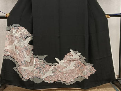 平和屋着物■豪華黒留袖　刺繍　飛鶴花文　金糸　正絹　逸品　BAAX5954mz