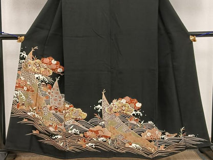 平和屋着物■豪華　黒留袖　駒刺繍　鴛鴦亀甲花文　暈し染め　金彩　正絹　逸品　BAAX5967mz