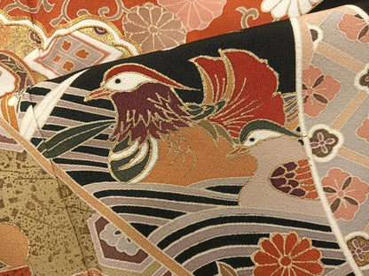 平和屋着物■豪華　黒留袖　駒刺繍　鴛鴦亀甲花文　暈し染め　金彩　正絹　逸品　BAAX5967mz