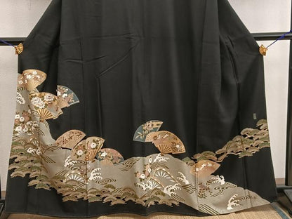 平和屋着物■豪華黒留袖　扇面鴛鴦花文　金彩　正絹　逸品　BAAX5982mz