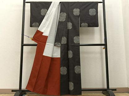 平和屋着物■本場大島紬　7マルキ　地空き　亀甲花文　正絹　逸品　BAAX6027hj