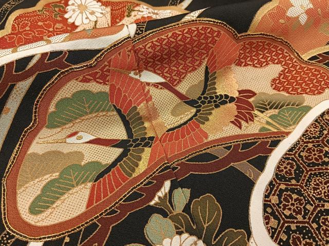 平和屋着物■豪華黒留袖　駒刺繍　飛鶴松花文　金彩　正絹　逸品　BAAX6034hj