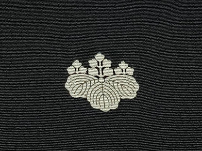 平和屋着物■豪華黒留袖　駒刺繍　飛鶴松花文　金彩　正絹　逸品　BAAX6034hj