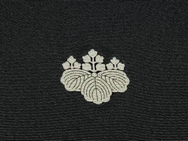 平和屋着物■豪華黒留袖　駒刺繍　飛鶴松花文　金彩　正絹　逸品　BAAX6034hj