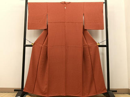 平和屋着物●上質な色無地　作家物　花唐草地紋　紅樺色　正絹　逸品　BAAX6172hj
